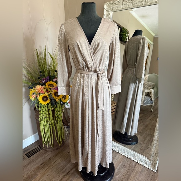 Alexa B Nites • Monochrome Cheetah Print Satin Maxi Dress - Picture 1 of 10